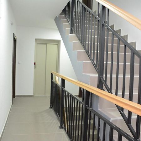 Apartamento Cvetkovic Lux Аpartmani & Free Garaza Vrnjačka Banja Exterior foto