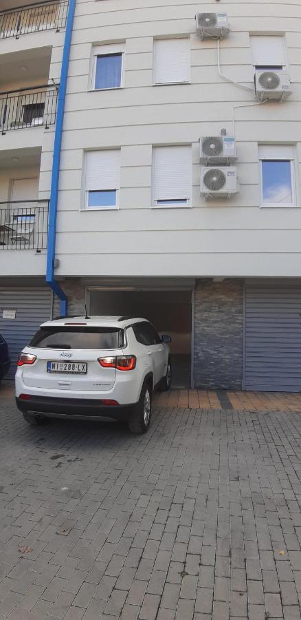 Apartamento Cvetkovic Lux Аpartmani & Free Garaza Vrnjačka Banja Exterior foto